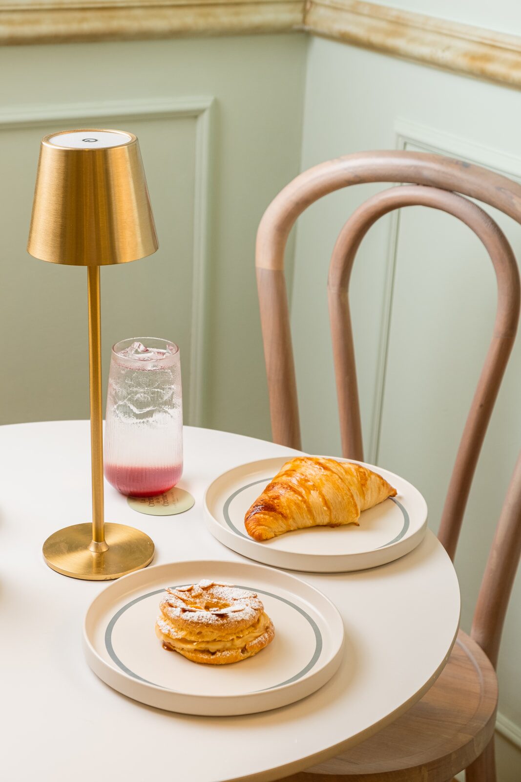 La Crème de la Crème — Photograph 10